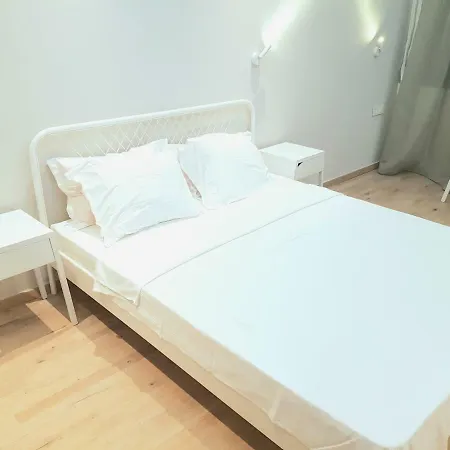 Beachfront Suita. The Luxury Suites *